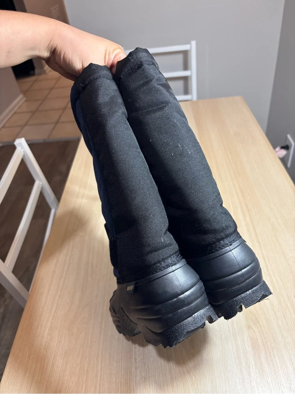 Baffin  Navy and Black Insulated Snow Boots